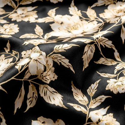 This Floral Print 3pcs Rayon Satin Bedding Is Simple And Elegant, Machine Washable, And Suitable for All Seasons. This Y Soft 4pcs Bedding Is Perfect for The Family Bedroom And Also Makes A Perfect Gift for Friends And Family