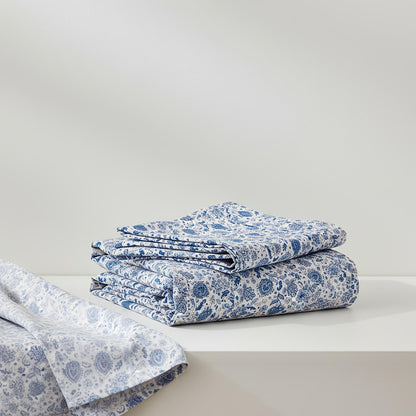 This 4pcs Paisley Pattern Bed Sheet Set Is Soft, Breathable, And Comfortable Against The Skin. The Set Includes A Deep-pocket Sheet, A Stylish Bedspread, And Two Pillowcases. Made From Durable And Colorfast Fabric, It Makes A Wonderful Gift.