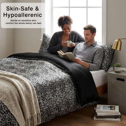 This 3pcs Rayon Satin Bedding Is Simple And Elegant, Machine Washable, And Suitable for All Seasons. This Y Soft 4pcs Bedding Is Perfect for The Family Bedroom And Also Makes A Perfect Gift for Friends And Family.